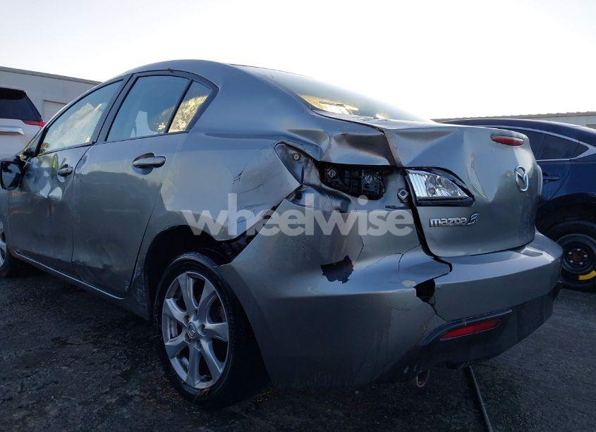 Photo 13 of 2010 Mazda Mazda3 (VIN JM1BL1SG7A1296940)