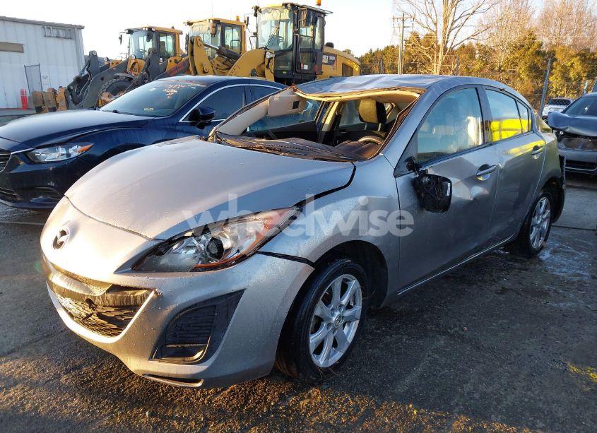 Photo 2 of 2010 Mazda Mazda3 (VIN JM1BL1SG7A1296940)