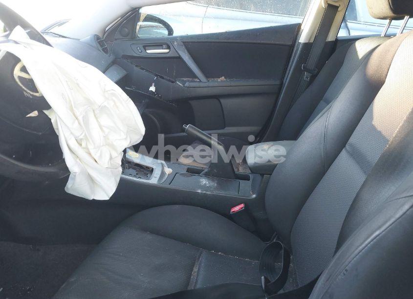 Photo 5 of 2010 Mazda Mazda3 (VIN JM1BL1SG7A1296940)