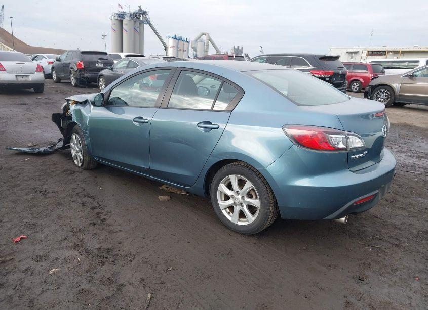 Photo 3 of 2010 Mazda Mazda3 I TOURING (VIN JM1BL1SG7A1321609)