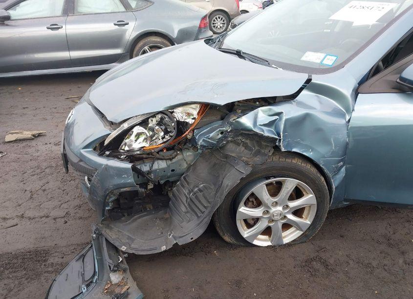 Photo 6 of 2010 Mazda Mazda3 I TOURING (VIN JM1BL1SG7A1321609)
