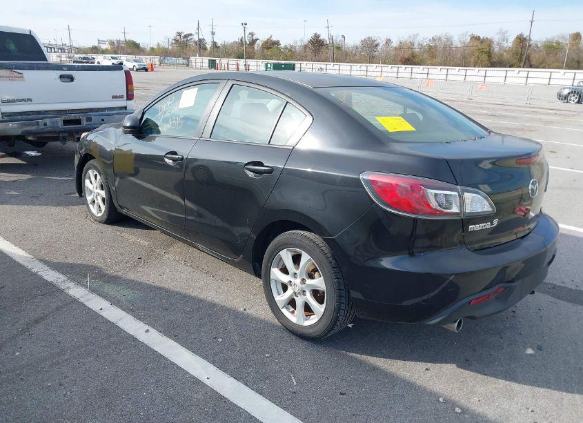 Photo 3 of 2010 Mazda Mazda3 I TOURING (VIN JM1BL1SG7A1326390)