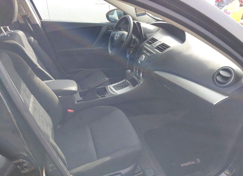 Photo 5 of 2010 Mazda Mazda3 I TOURING (VIN JM1BL1SG7A1326390)