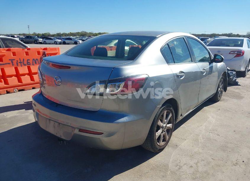 Photo 4 of 2010 Mazda Mazda3 I TOURING (VIN JM1BL1SG7A1334179)