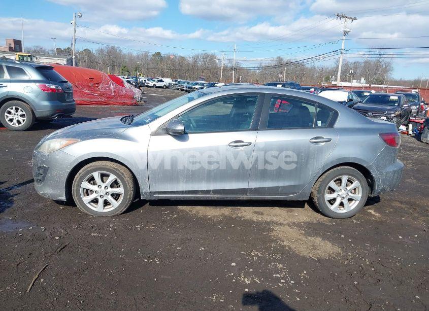 Photo 14 of 2010 Mazda Mazda3 I TOURING (VIN JM1BL1SG8A1105137)