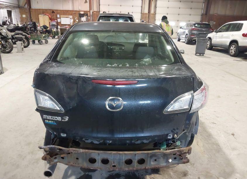 Photo 17 of 2010 Mazda Mazda3 I TOURING (VIN JM1BL1SG8A1210356)