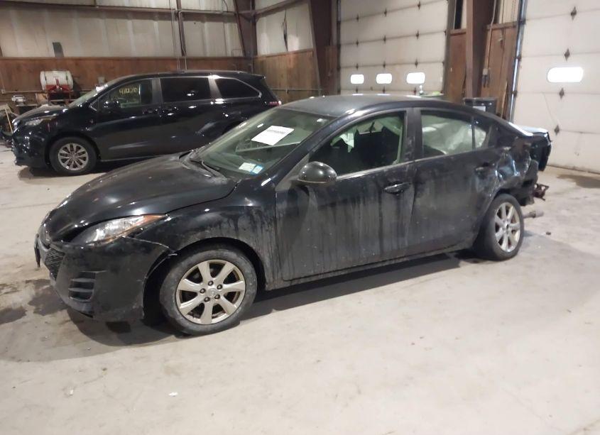 Photo 2 of 2010 Mazda Mazda3 I TOURING (VIN JM1BL1SG8A1210356)