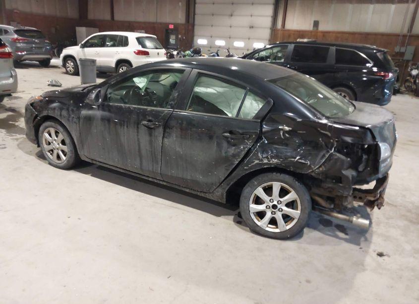 Photo 3 of 2010 Mazda Mazda3 I TOURING (VIN JM1BL1SG8A1210356)