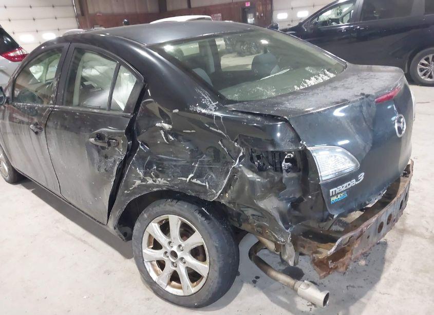 Photo 6 of 2010 Mazda Mazda3 I TOURING (VIN JM1BL1SG8A1210356)