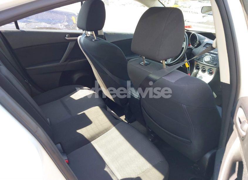 Photo 8 of 2010 Mazda Mazda3 I TOURING (VIN JM1BL1SG8A1219557)