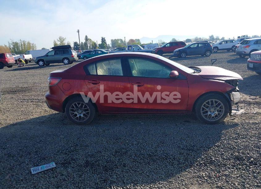 Photo 14 of 2010 Mazda Mazda3 I TOURING (VIN JM1BL1SG8A1240523)
