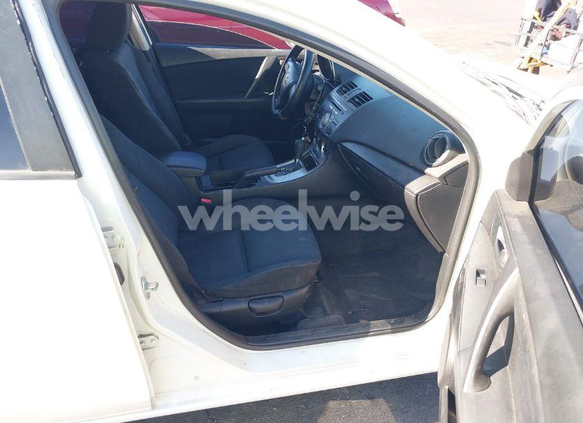 Photo 5 of 2010 Mazda Mazda3 I SPORT (VIN JM1BL1SG8A1246726)