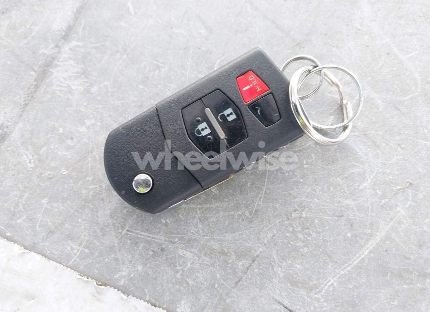 Photo 11 of 2010 Mazda Mazda3 I TOURING (VIN JM1BL1SG8A1310327)