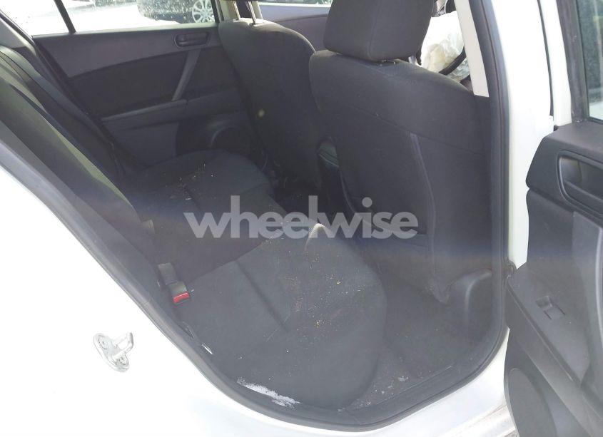 Photo 7 of 2010 Mazda Mazda3 I SPORT (VIN JM1BL1SG8A1324910)