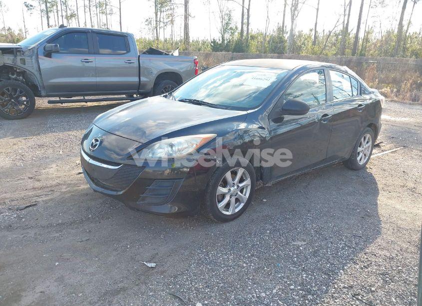 Photo 2 of 2010 Mazda Mazda3 I TOURING (VIN JM1BL1SG9A1159501)