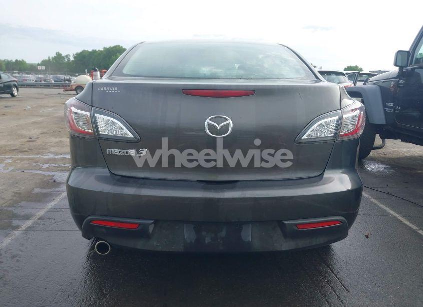 Photo 16 of 2010 Mazda Mazda3 I TOURING (VIN JM1BL1SG9A1262272)