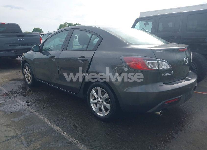 Photo 3 of 2010 Mazda Mazda3 I TOURING (VIN JM1BL1SG9A1262272)