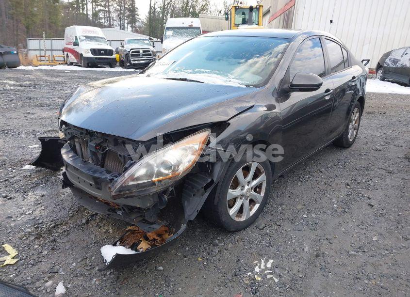 Photo 2 of 2010 Mazda Mazda3 I TOURING (VIN JM1BL1SG9A1329467)