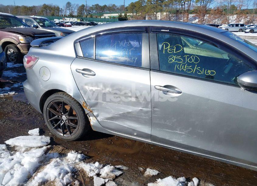 Photo 6 of 2010 Mazda Mazda3 I TOURING (VIN JM1BL1SGXA1160348)