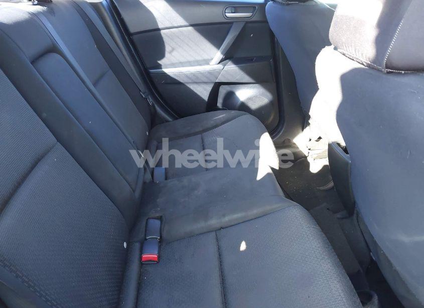 Photo 8 of 2010 Mazda Mazda3 I TOURING (VIN JM1BL1SGXA1160348)