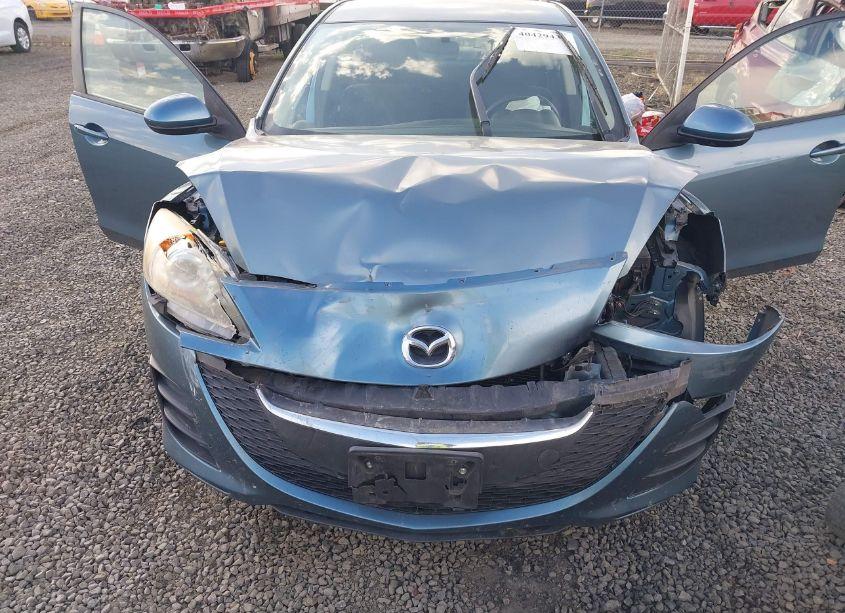 Photo 6 of 2010 Mazda Mazda3 I SPORT (VIN JM1BL1SGXA1165243)