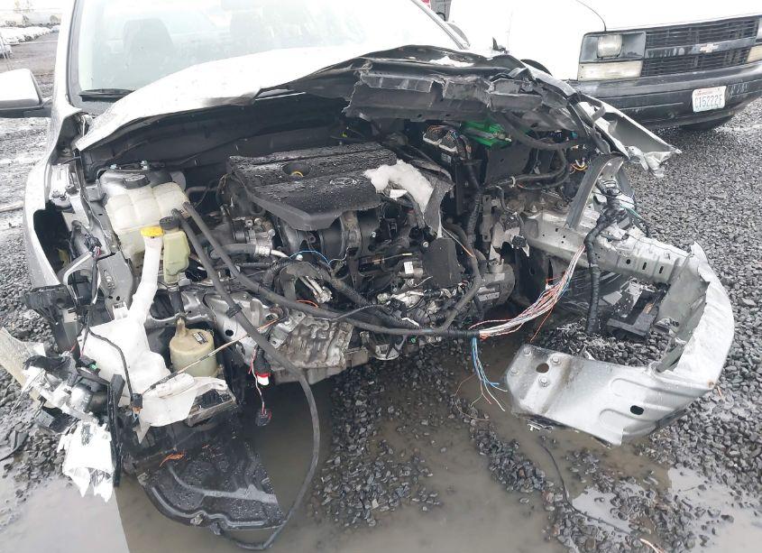 Photo 6 of 2010 Mazda Mazda3 I TOURING (VIN JM1BL1SGXA1231080)