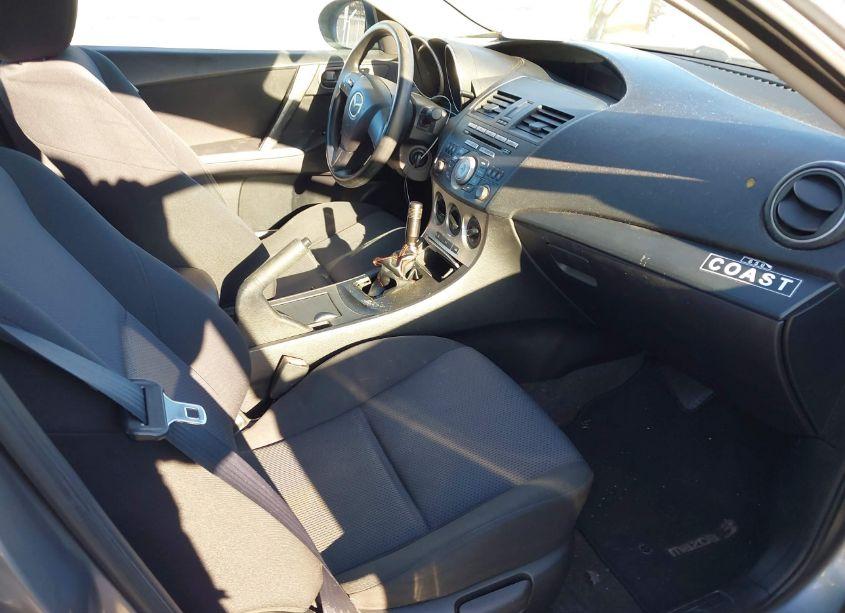 Photo 5 of 2010 Mazda Mazda3 I SPORT (VIN JM1BL1SGXA1240345)