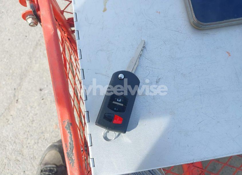 Photo 11 of 2010 Mazda Mazda3 I TOURING (VIN JM1BL1SGXA1268307)