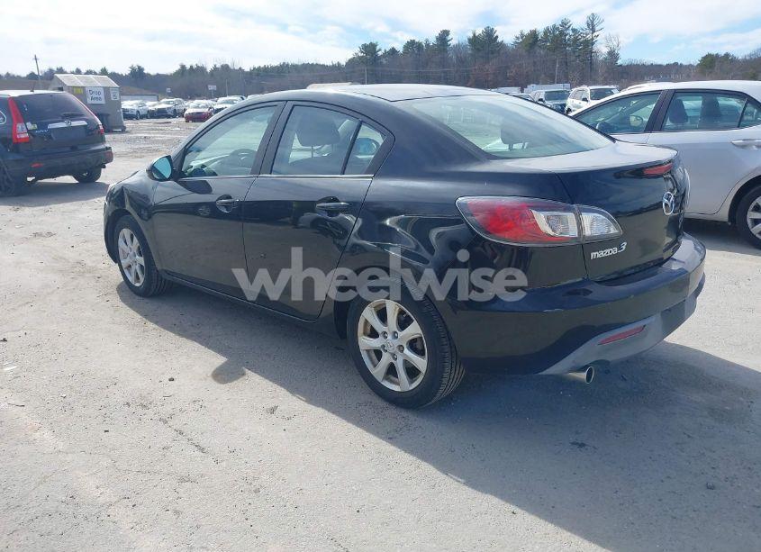 Photo 3 of 2010 Mazda Mazda3 I TOURING (VIN JM1BL1SGXA1268307)