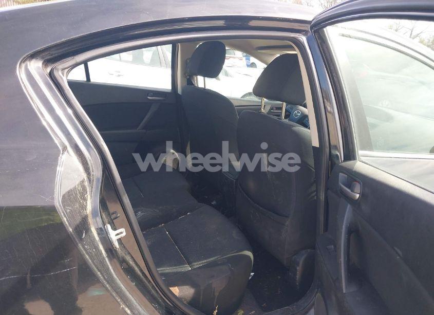 Photo 8 of 2010 Mazda Mazda3 I TOURING (VIN JM1BL1SGXA1268307)