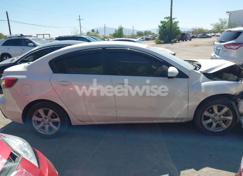 Photo 14 of 2010 Mazda Mazda3 I TOURING (VIN JM1BL1SGXA1294082)