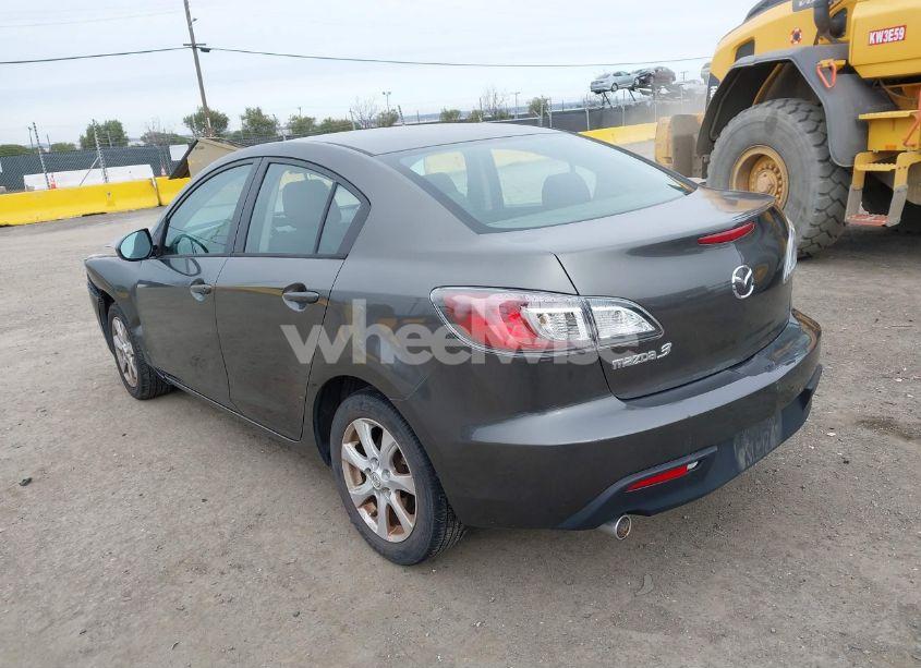 Photo 3 of 2010 Mazda Mazda3 I TOURING (VIN JM1BL1SGXA1301208)