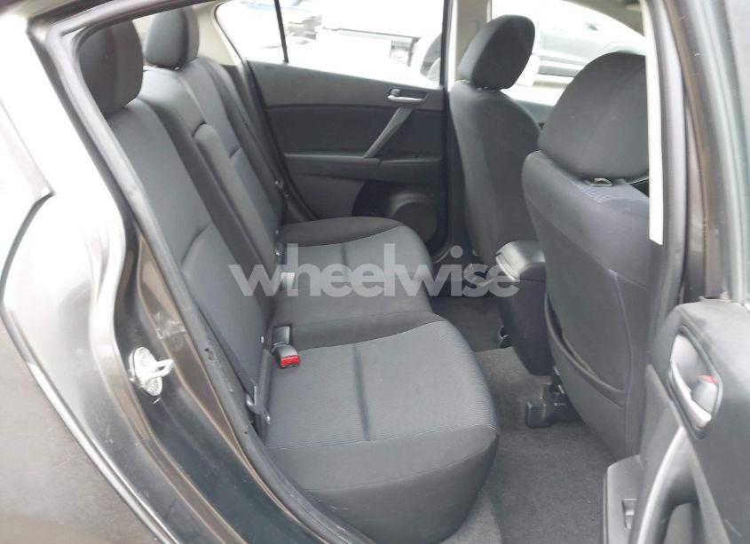 Photo 8 of 2010 Mazda Mazda3 I TOURING (VIN JM1BL1SGXA1301208)