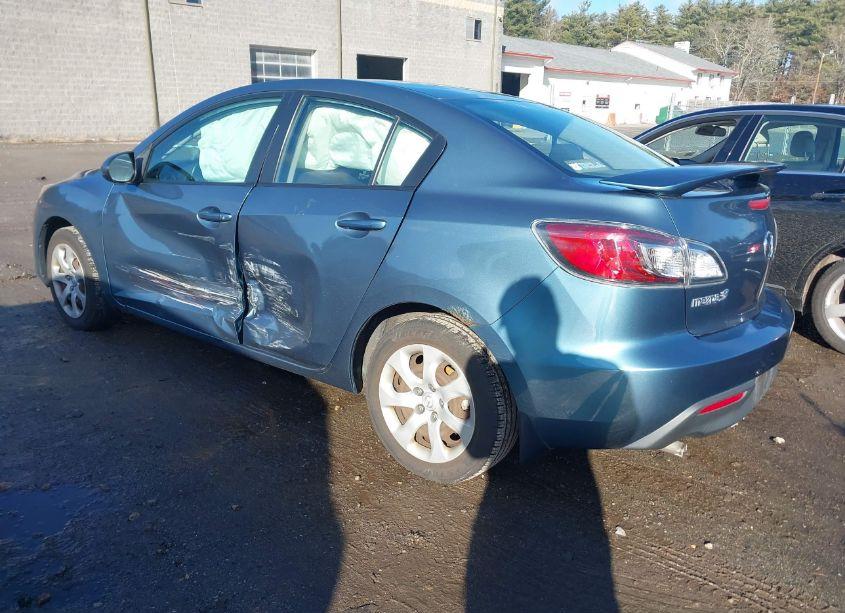 Photo 3 of 2010 Mazda Mazda3 I SPORT (VIN JM1BL1SGXA1344012)