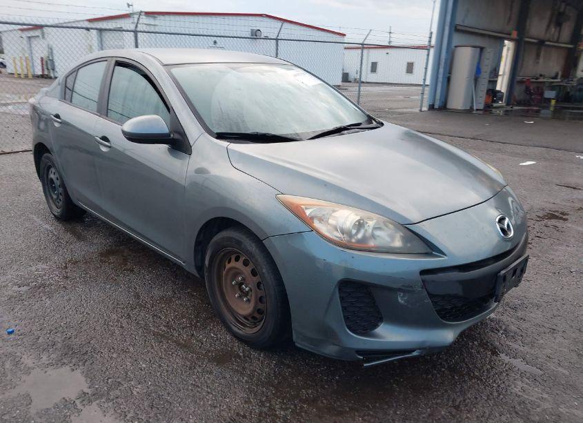 2013 Mazda Mazda3 I SV (VIN JM1BL1TF0D1759835) main photo