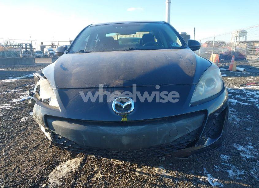 Photo 12 of 2013 Mazda Mazda3 I SV (VIN JM1BL1TF0D1789384)