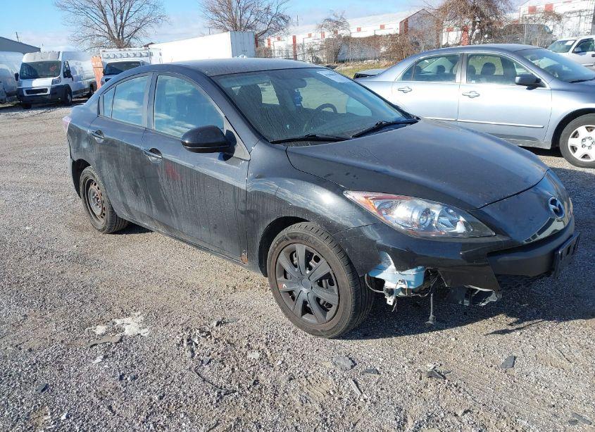 2013 Mazda Mazda3 I SV (VIN JM1BL1TF1D1722261) main photo
