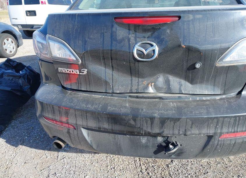 Photo 13 of 2013 Mazda Mazda3 I SV (VIN JM1BL1TF1D1722261)