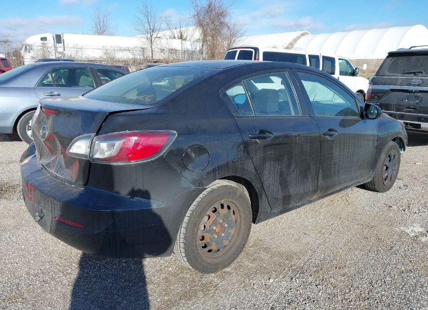 Photo 4 of 2013 Mazda Mazda3 I SV (VIN JM1BL1TF1D1722261)