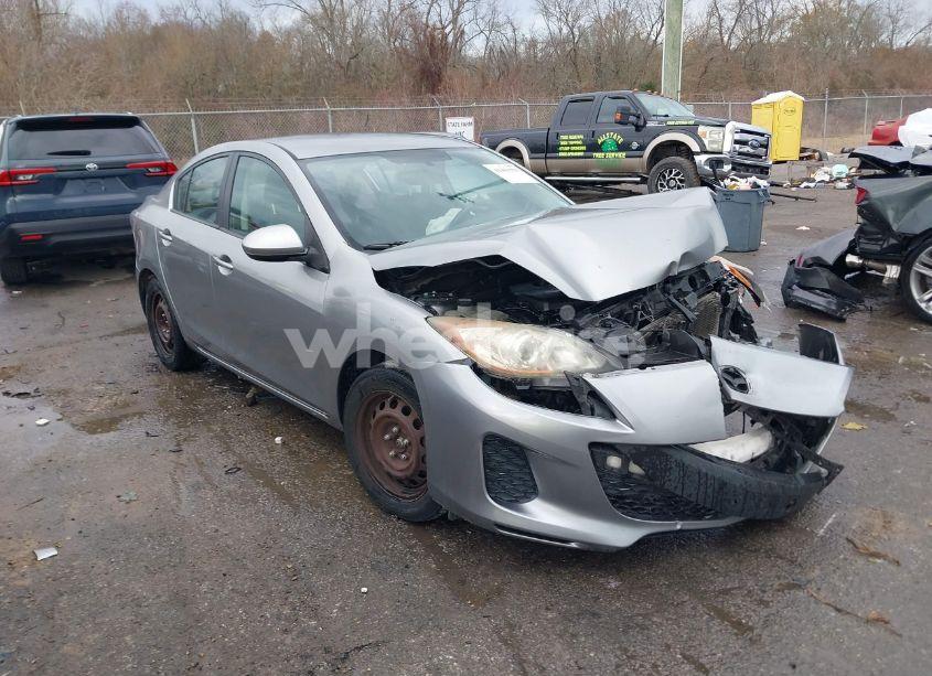 2013 Mazda Mazda3 I SV (VIN JM1BL1TF2D1702052) main photo
