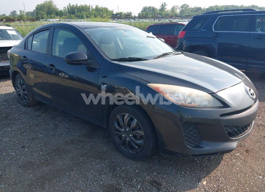 2013 Mazda Mazda3 I SV (VIN JM1BL1TF4D1703008) main photo