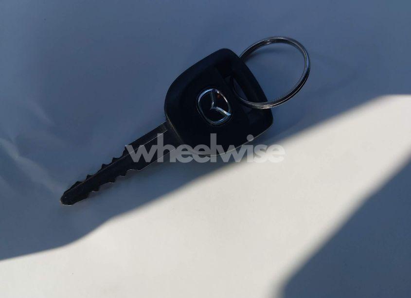 Photo 11 of 2013 Mazda Mazda3 I SV (VIN JM1BL1TF4D1703008)