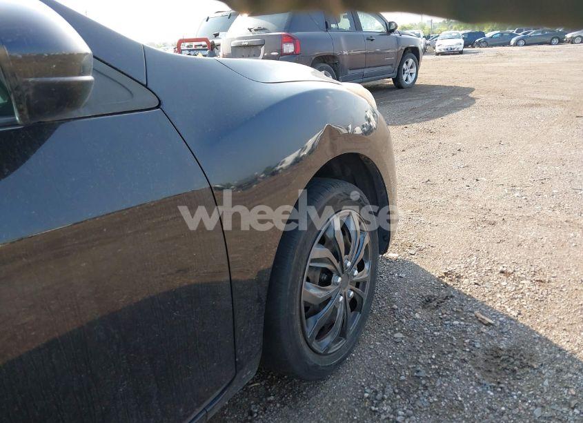 Photo 6 of 2013 Mazda Mazda3 I SV (VIN JM1BL1TF4D1703008)