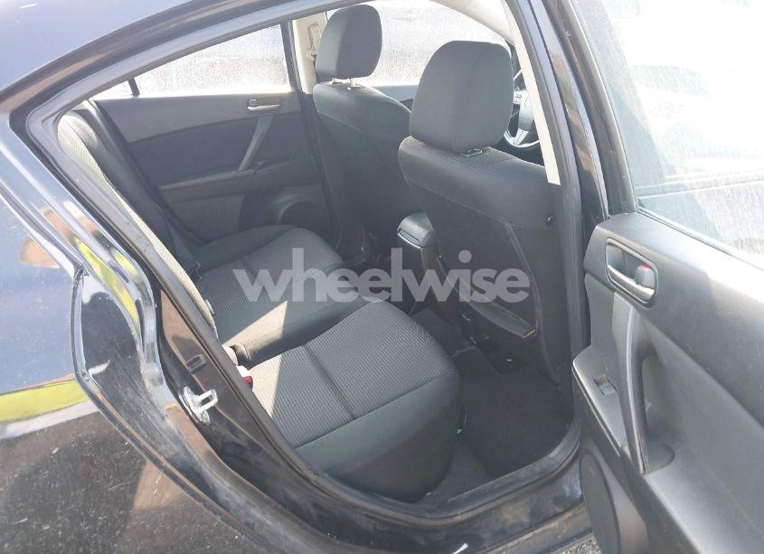 Photo 8 of 2013 Mazda Mazda3 I SV (VIN JM1BL1TF4D1703008)