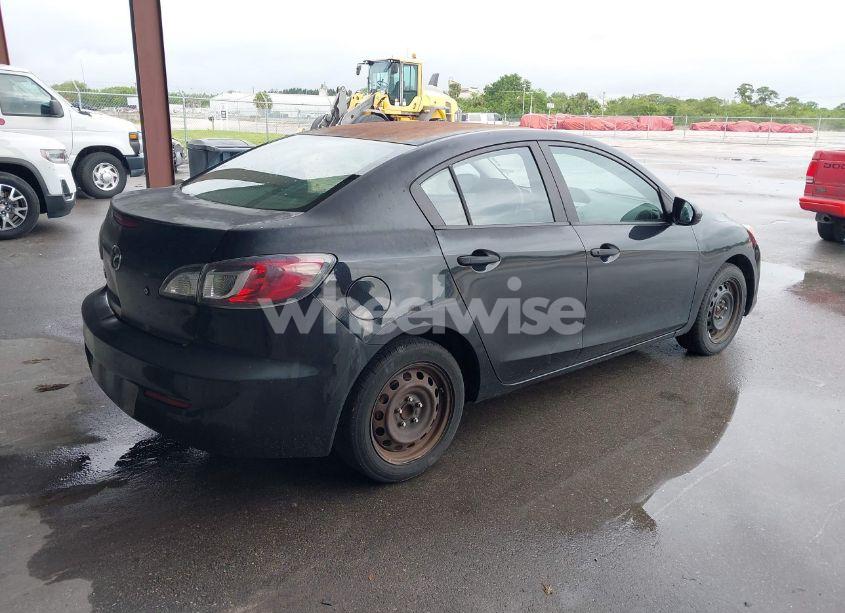 Photo 4 of 2013 Mazda Mazda3 I SV (VIN JM1BL1TF4D1704725)