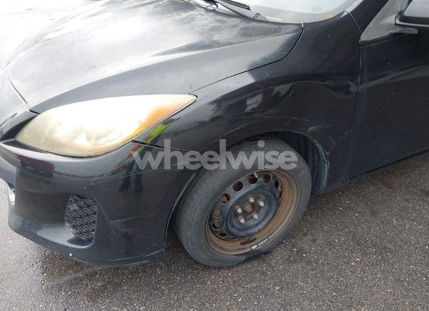 Photo 6 of 2013 Mazda Mazda3 I SV (VIN JM1BL1TF4D1704725)