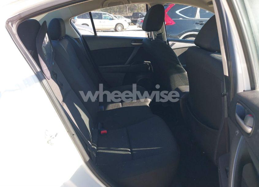 Photo 8 of 2013 Mazda Mazda3 I SV (VIN JM1BL1TF4D1746358)