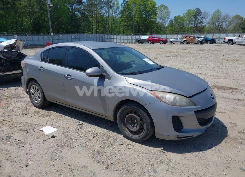 2013 Mazda Mazda3 I SV (VIN JM1BL1TF4D1797066) main photo