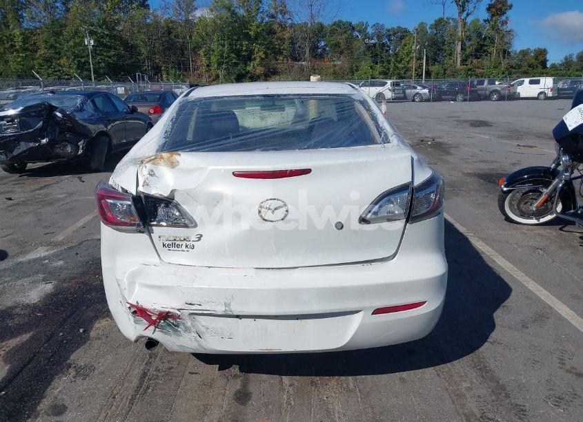 Photo 16 of 2013 Mazda Mazda3 I SV (VIN JM1BL1TF4D1797908)