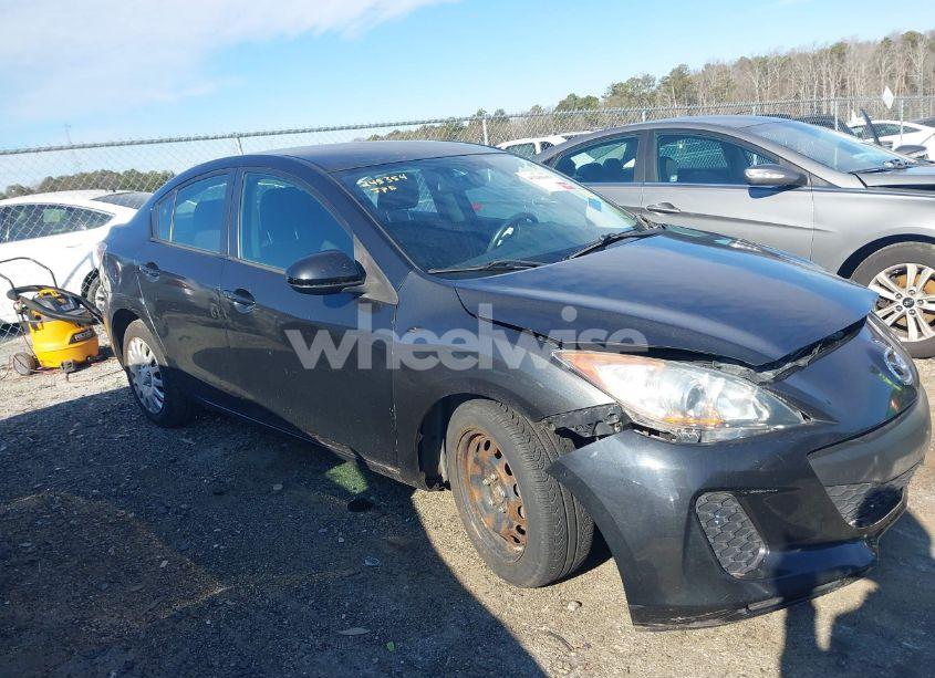 Photo 13 of 2013 Mazda Mazda3 I SV (VIN JM1BL1TF6D1723552)
